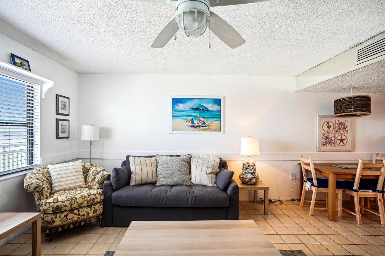 Sunset Chateau 409 St. Pete Beach Exterior foto